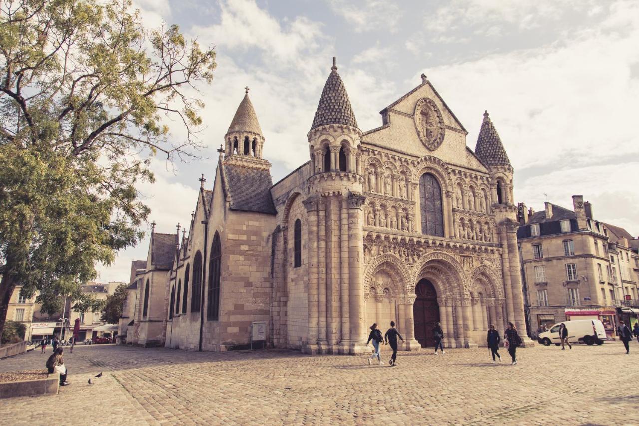 La Maison De La Liberte Studio Jules Verne Poitiers Exterior foto