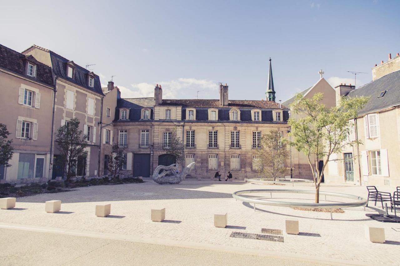 La Maison De La Liberte Studio Jules Verne Poitiers Exterior foto